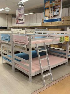 【栄町店_展示品】ニ段ベッド　マットレス、ハンガーパネル付き!!