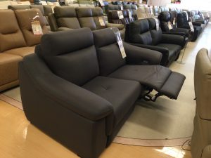 【栄町店　展示現品】電動３人掛けソファ　ジーク