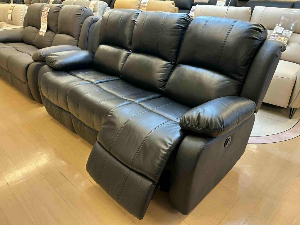 【西岡店　展示現品】本革３人掛け電動ソファ　ﾚﾅﾙﾄﾞ
