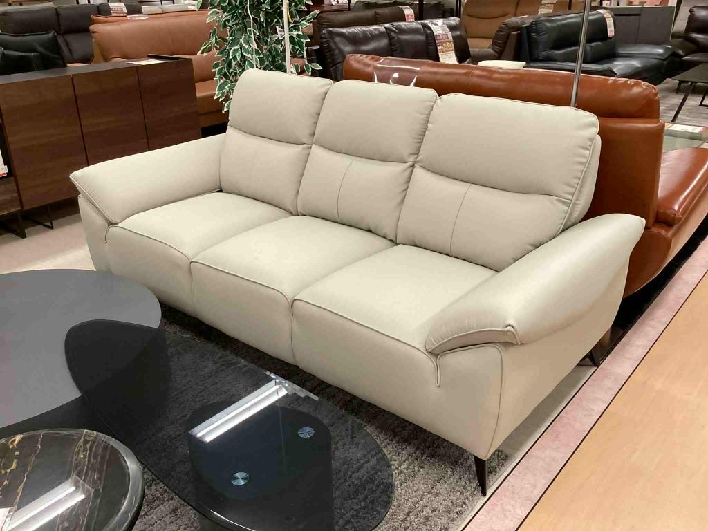 【西岡店　展示現品】革張り3人掛けソファ　ﾓﾘｽ