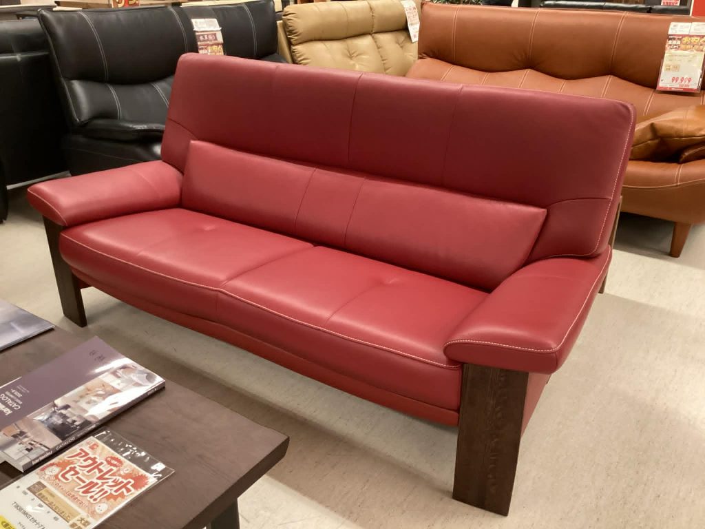 【西岡店　展示現品】『カリモク家具』革張り３人掛けソファ　Z17803